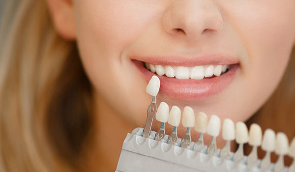 Get expert orthodontists to get your teeth aligned with the best teeth gap treatment